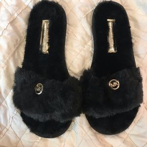 Women's Black Faux Fur Slide Slipper